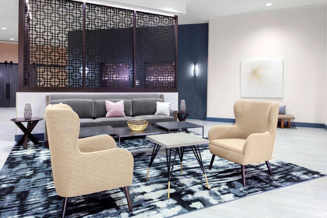 Hotel Hyatt House Rea Farms 3*